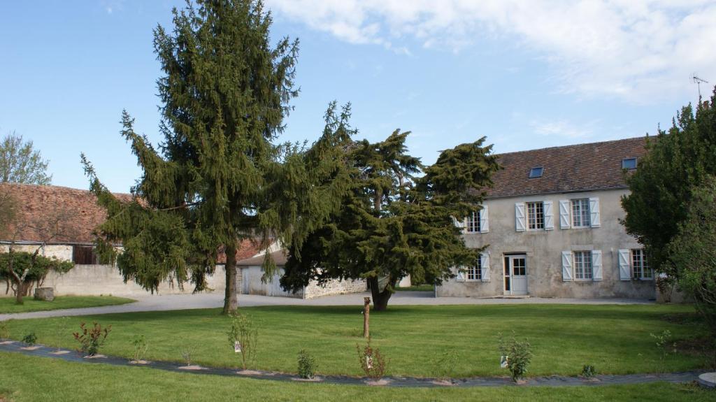 Bed and Breakfast La Maison d'à Côté à Alençon Extérieur photo